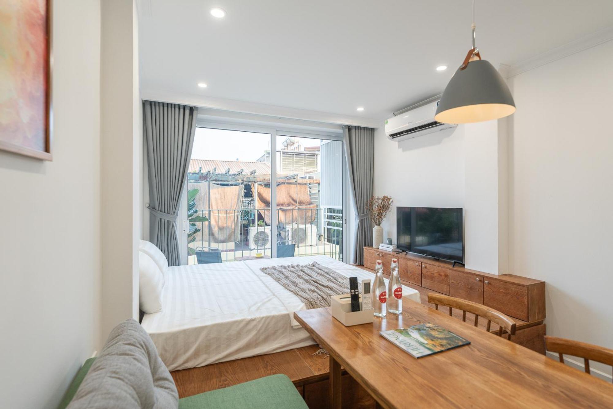 Location/Big Group/Private Villa With Pool And Kitchen Hanoi Eksteriør billede