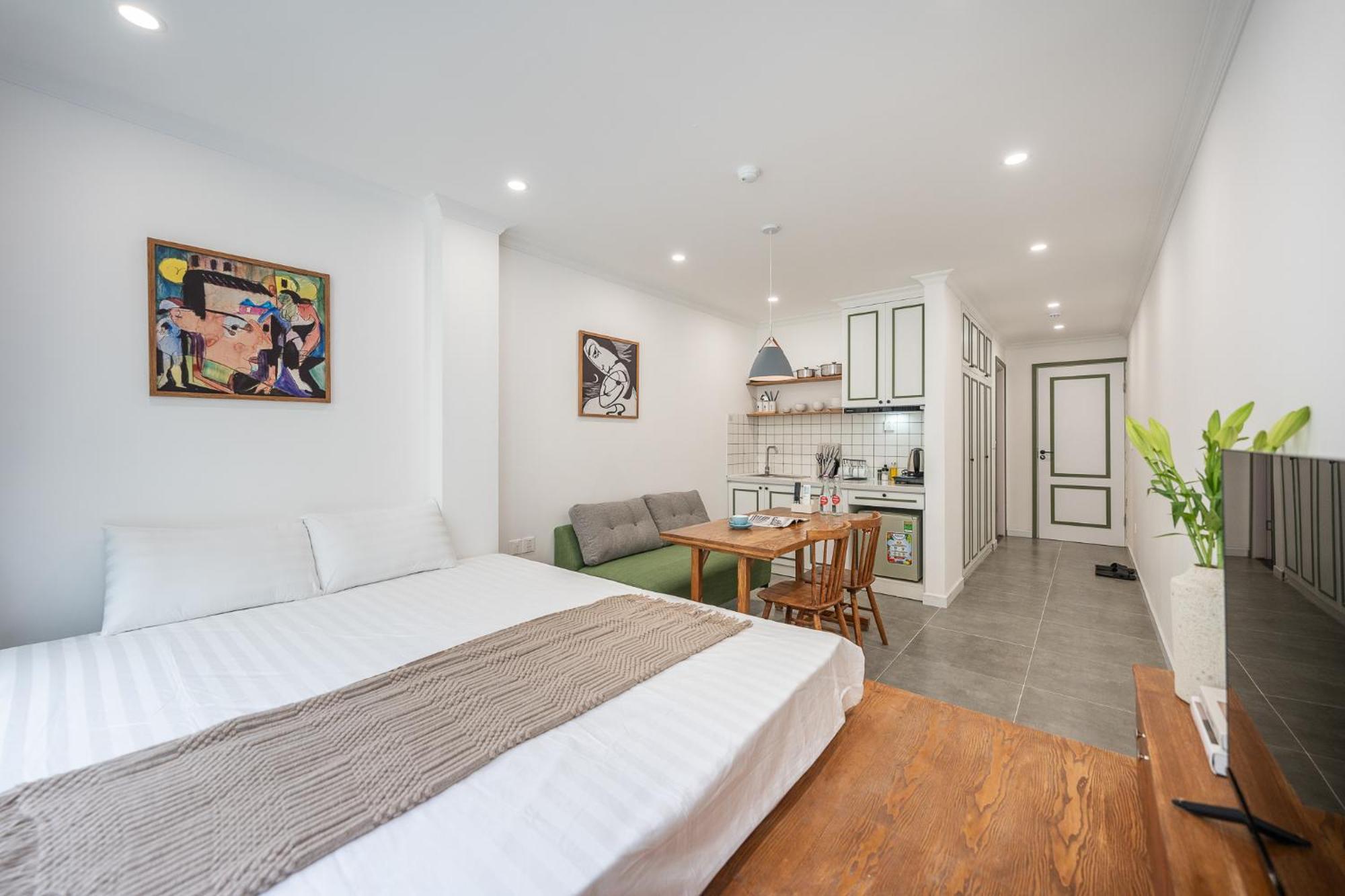Location/Big Group/Private Villa With Pool And Kitchen Hanoi Eksteriør billede