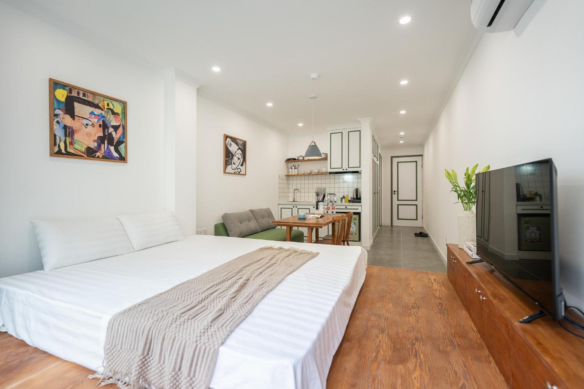 Location/Big Group/Private Villa With Pool And Kitchen Hanoi Eksteriør billede