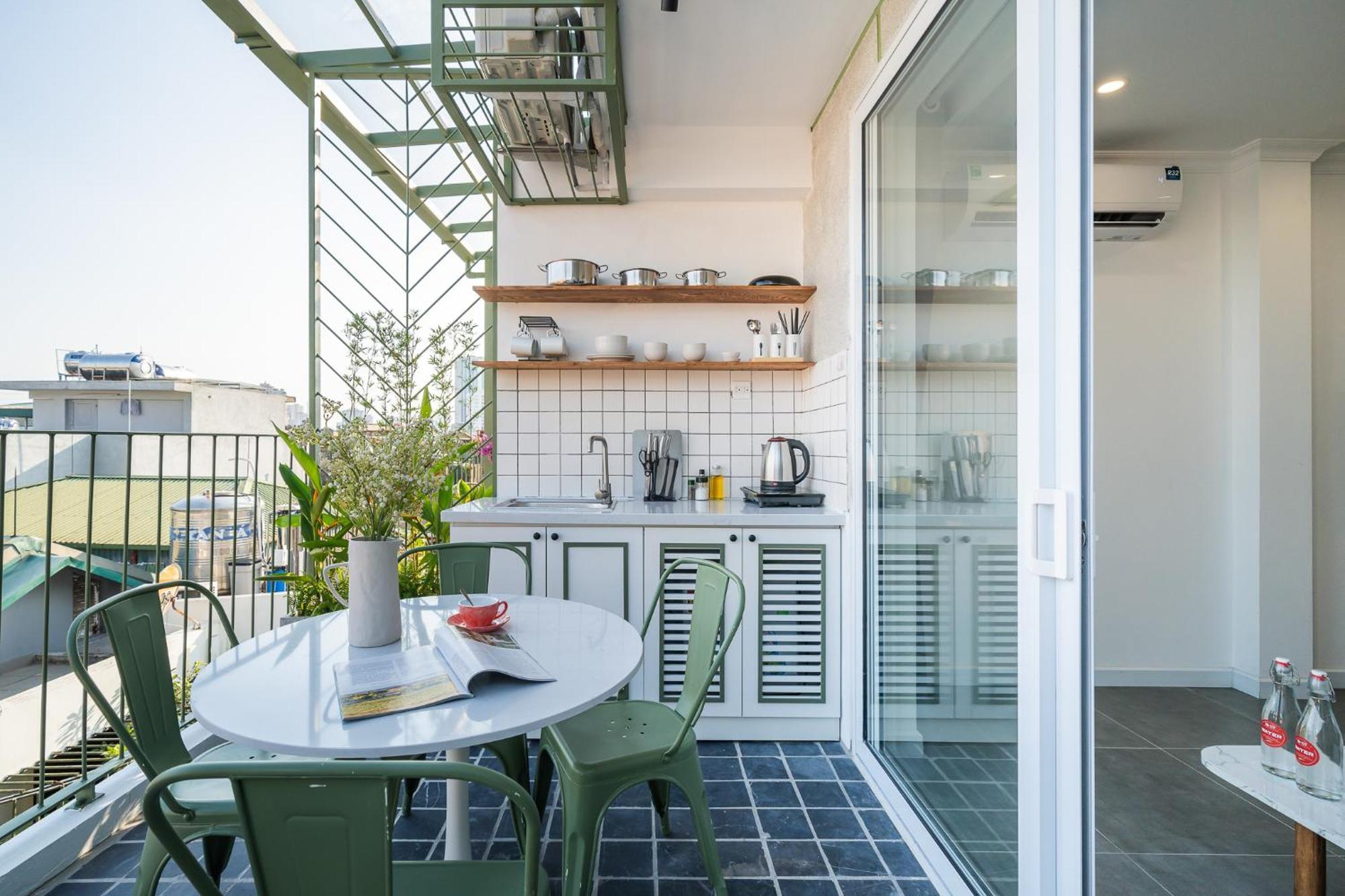 Location/Big Group/Private Villa With Pool And Kitchen Hanoi Eksteriør billede