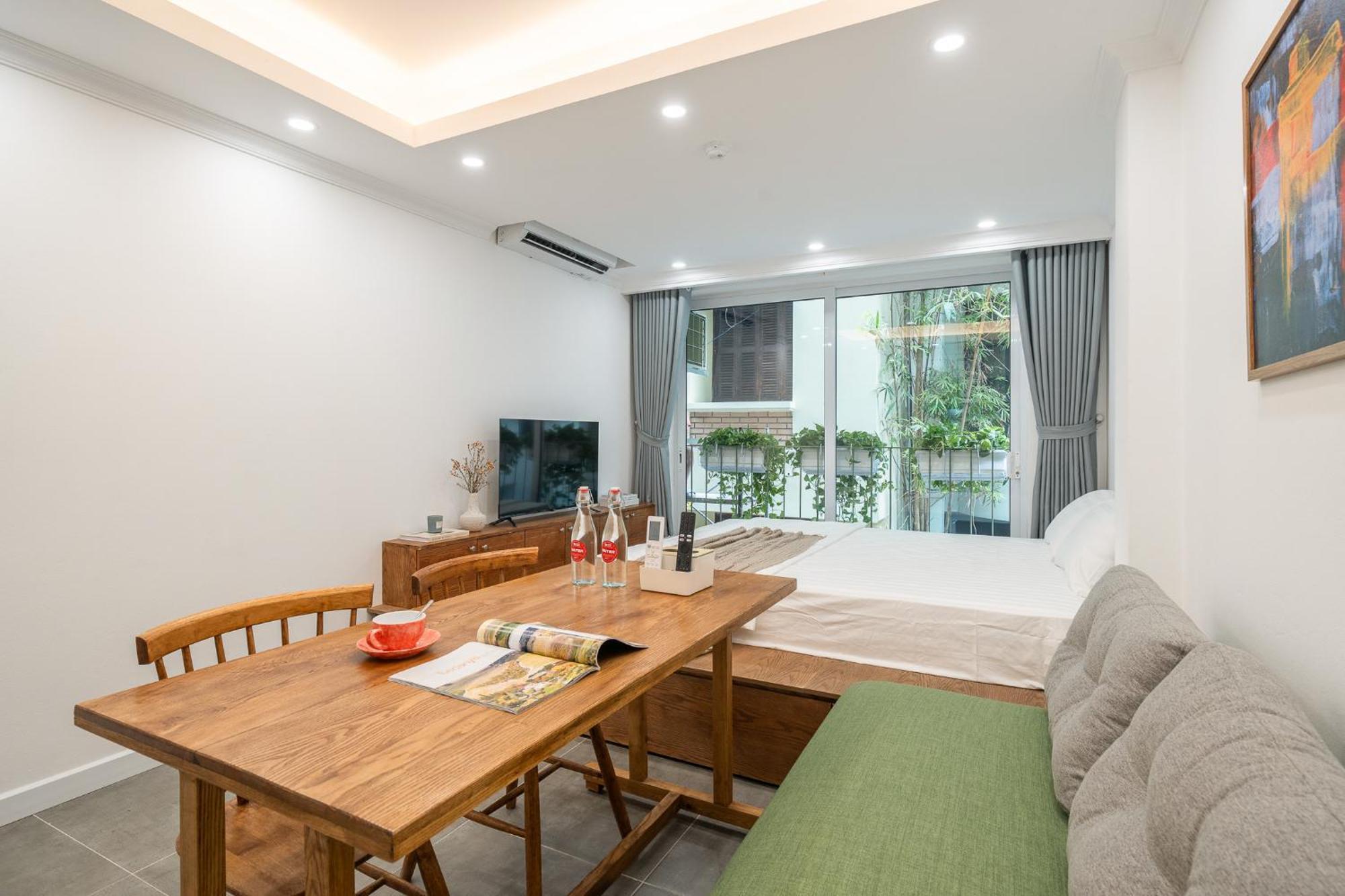 Location/Big Group/Private Villa With Pool And Kitchen Hanoi Eksteriør billede