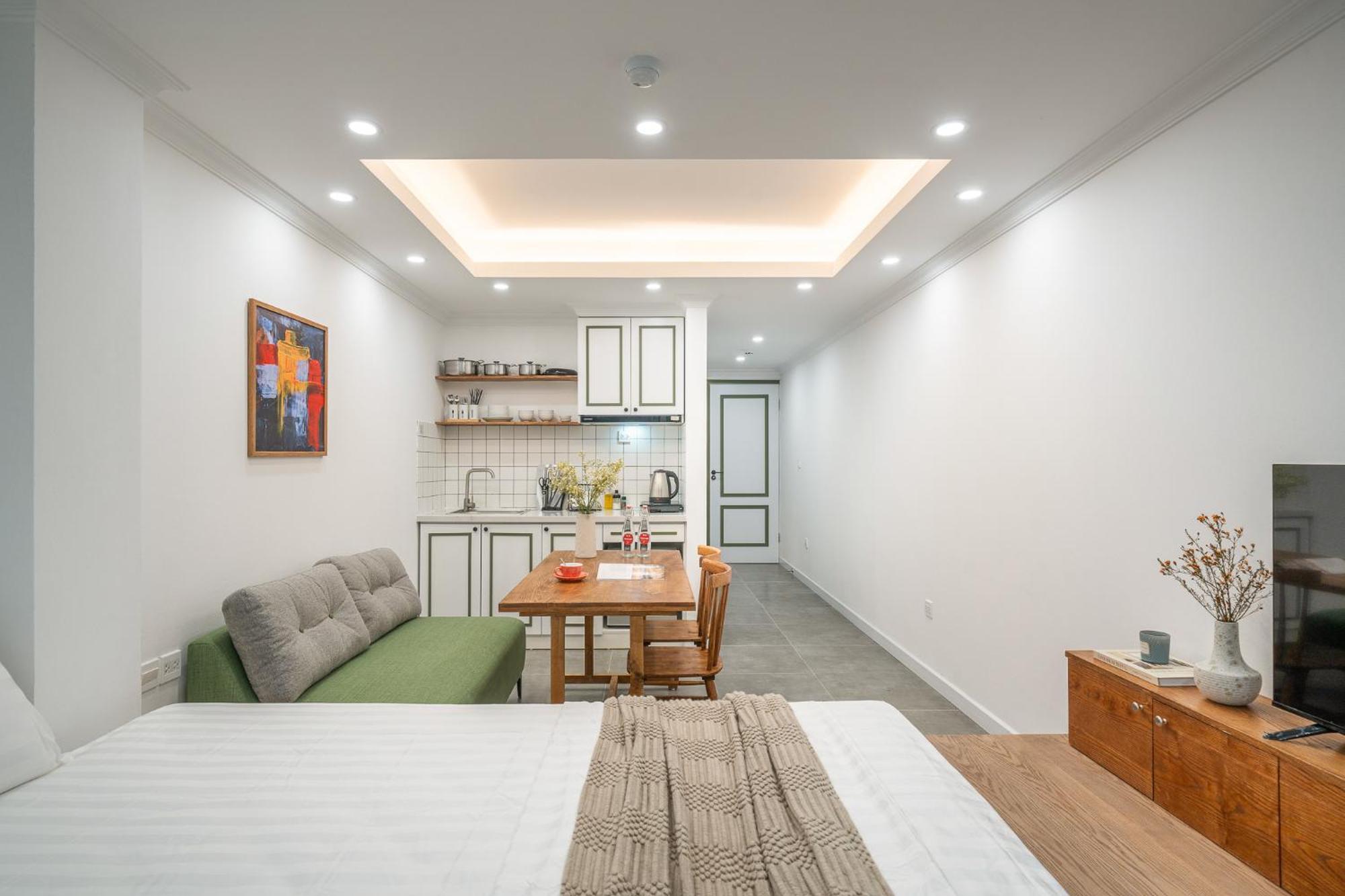 Location/Big Group/Private Villa With Pool And Kitchen Hanoi Eksteriør billede