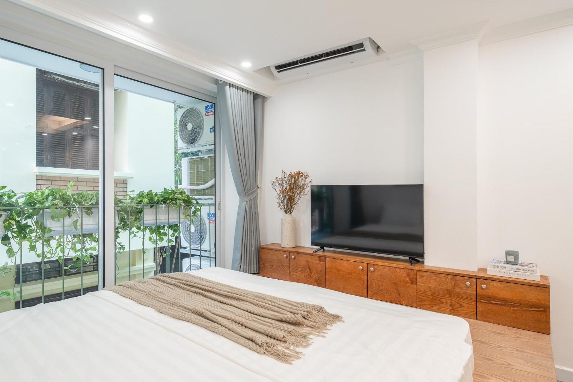 Location/Big Group/Private Villa With Pool And Kitchen Hanoi Eksteriør billede
