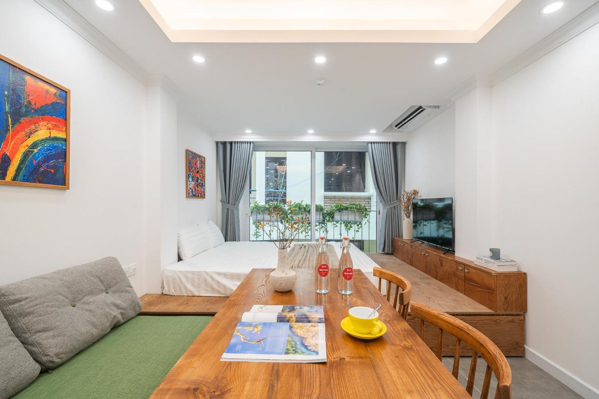 Location/Big Group/Private Villa With Pool And Kitchen Hanoi Eksteriør billede
